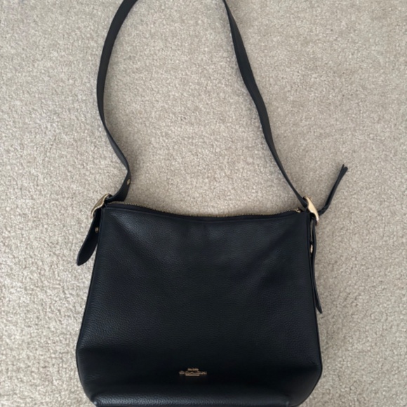 Authentic Coach Black Pebbled Leather Large Crossbody Bag - Picture 2 of 5